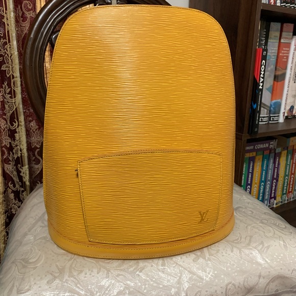 Louis Vuitton Epi yellow backpack - Picture 13 of 13